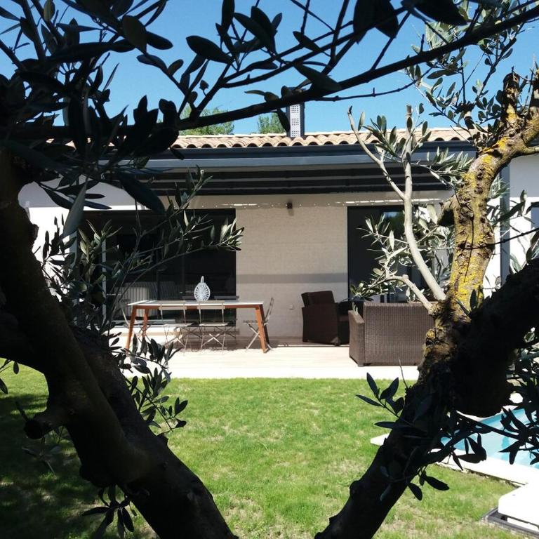 villa moderne au centre de l'Isle sur la Sorgue - Villa 3 Chambres - 4