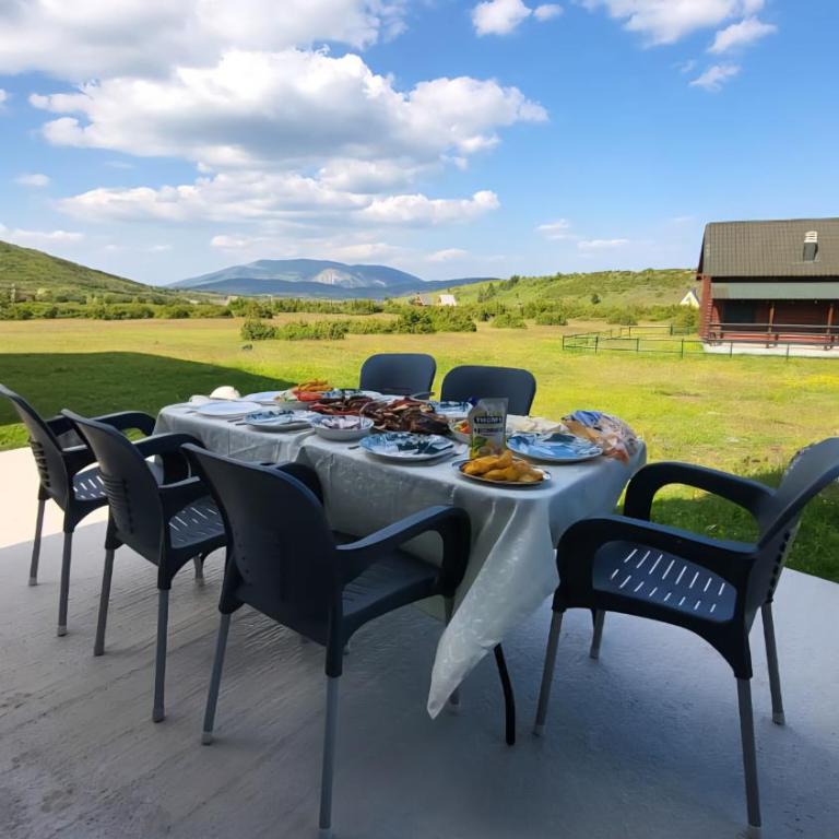 Lux house Aleksa - Three-Bedroom Villa - 8
