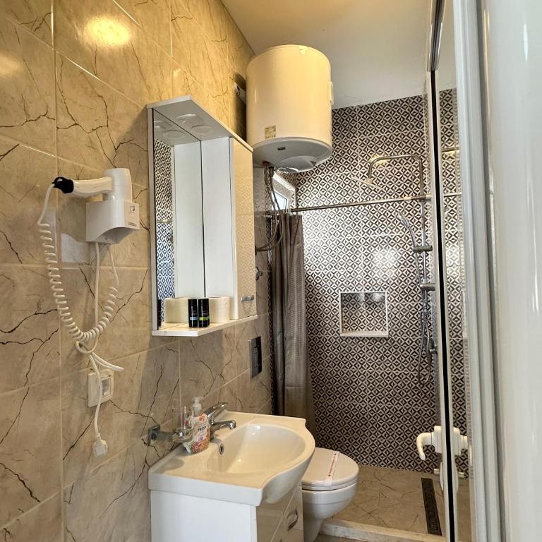 Apartmens Xhenis Lux - Studio - 6