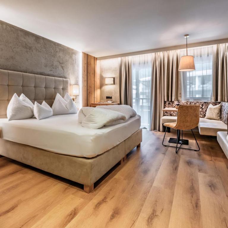 Hotel Berghof Mayrhofen - Maisonette-Suite - 9