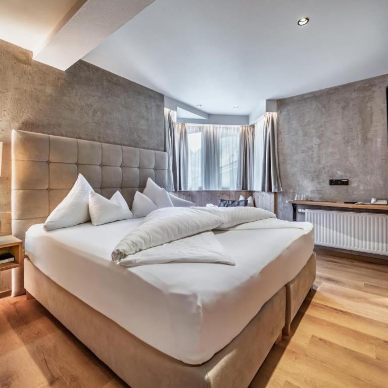 Hotel Berghof Mayrhofen - Maisonette-Suite - 11