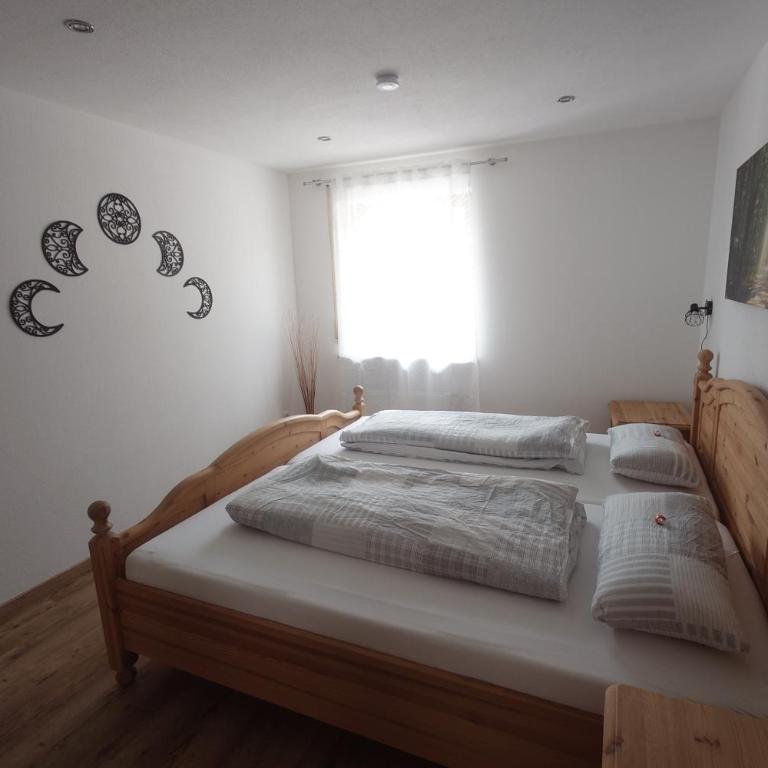 Hindelang Hideaway, Newly Renovated, Southern Balconies, Central Location - Apartment mit 1 Schlafzimmer, Balkon und Bergblick - 5