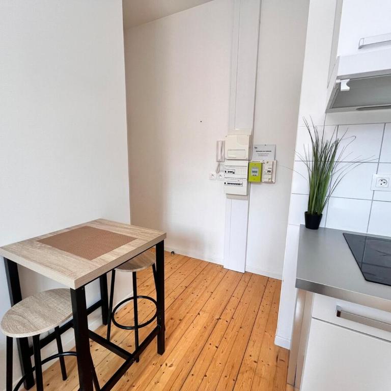 Cocon à Coty - One-Bedroom Apartment - 12