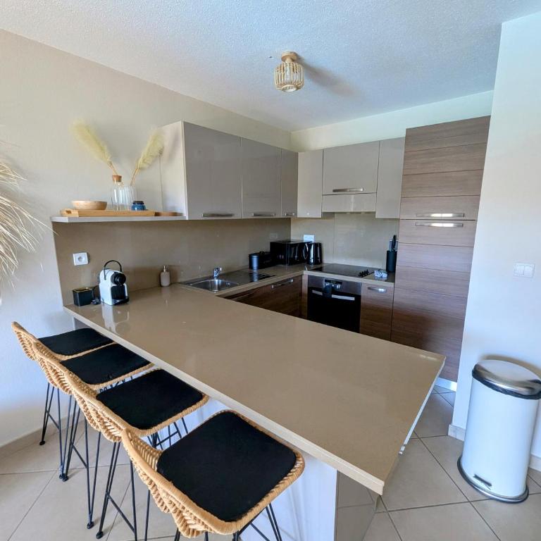 Apartment with pool view Salina Bay Porto-Vecchio - Appartement 1 Chambre - 8
