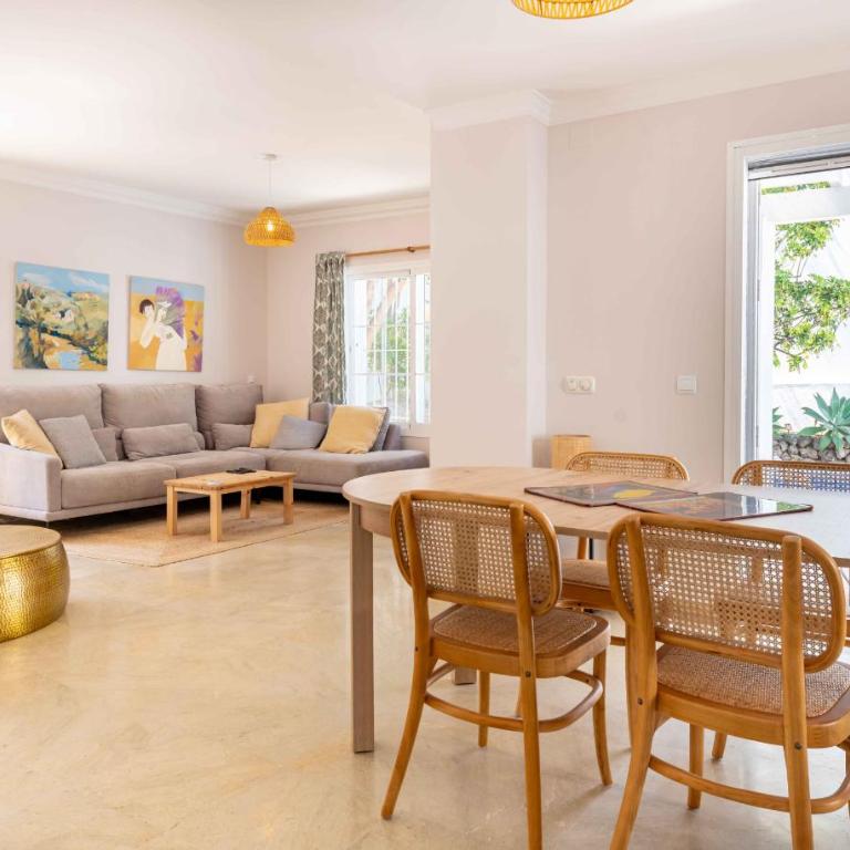 Beautiful Villa, only 5 min walk to Restaurants, Padel Club and Fitness - Villa con piscina privada - 9