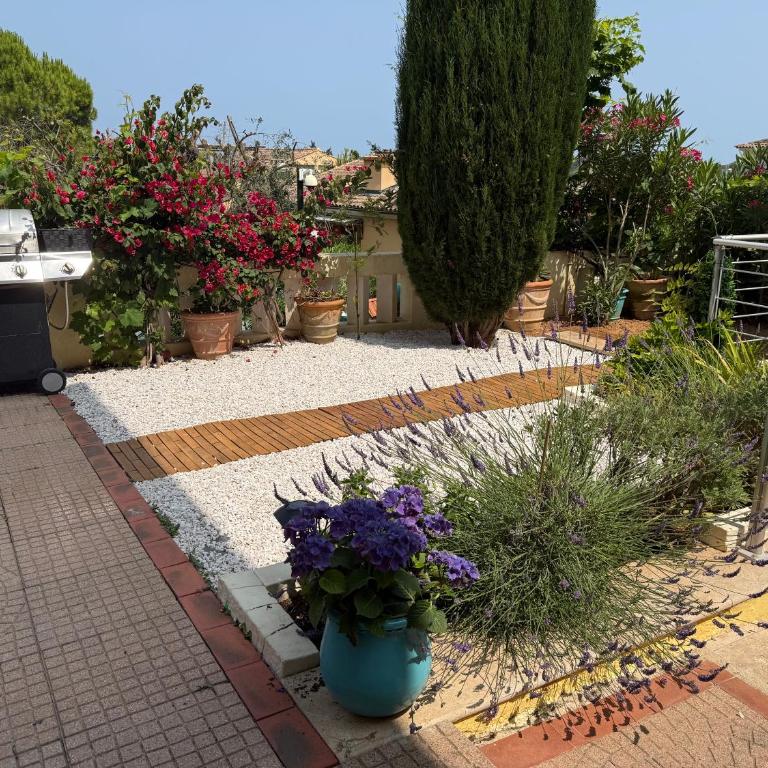 Magnifique villa pieds dans l eau Saint Jean Cap Ferrat - Villa con vistas al mar - 46