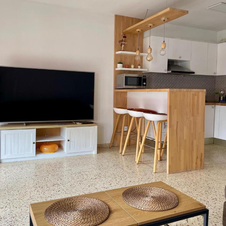 Apartment 1 min from Beach Segur de Calafell - Apartamento de 2 dormitorios - 3