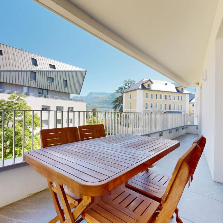 Côté Jardin joli T2 avec garage à 100m du lac - Apartamento - 16
