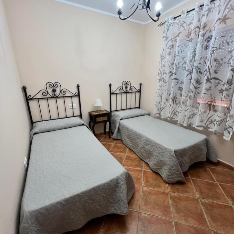 cortijo los frailes - Four-Bedroom House - 13