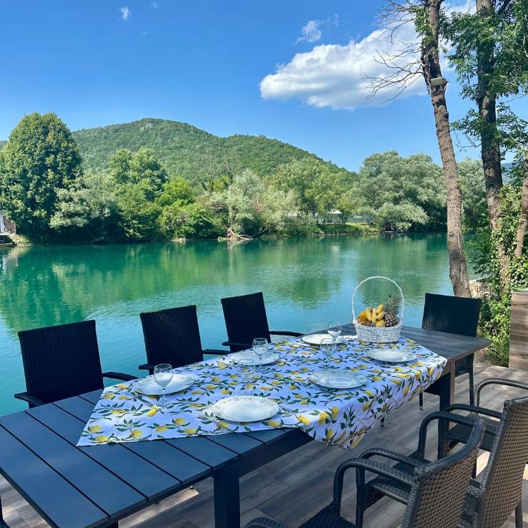 Unavis Residence - Deluxe Villa - 4