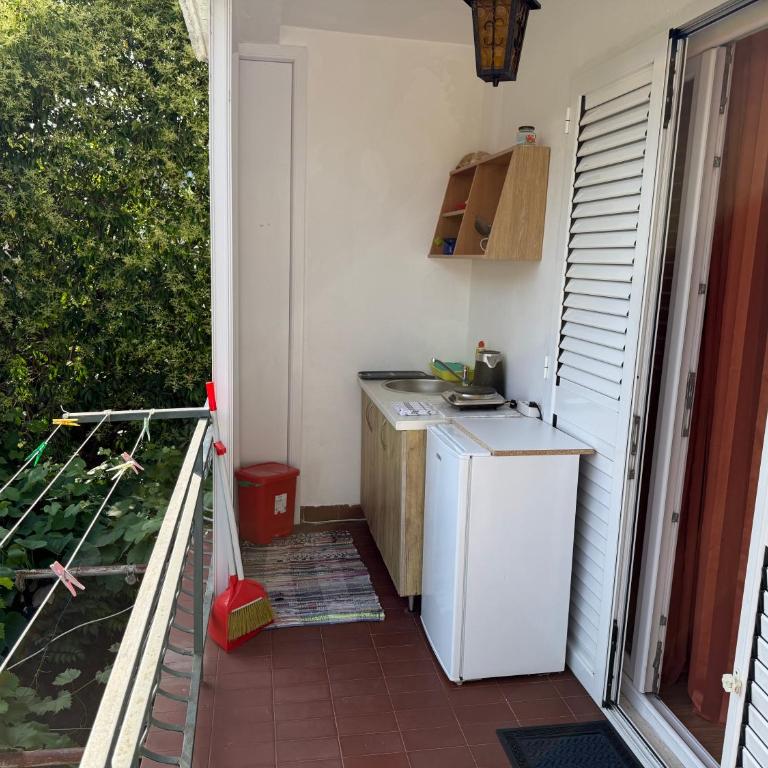 Apartmani Mareta - Studio with Garden View - 14