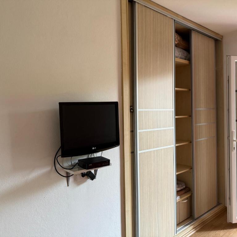 Apartmani Mareta - Studio with Garden View - 13