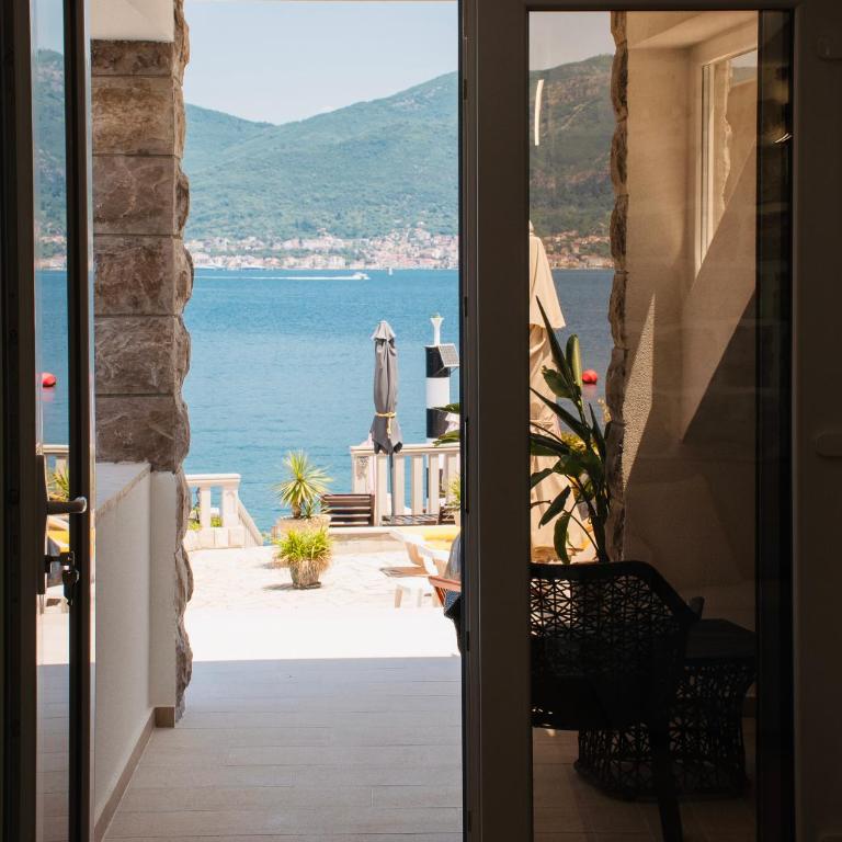 Apartments Kostic- Sea view - One-Bedroom Apartment with Sea View - 1