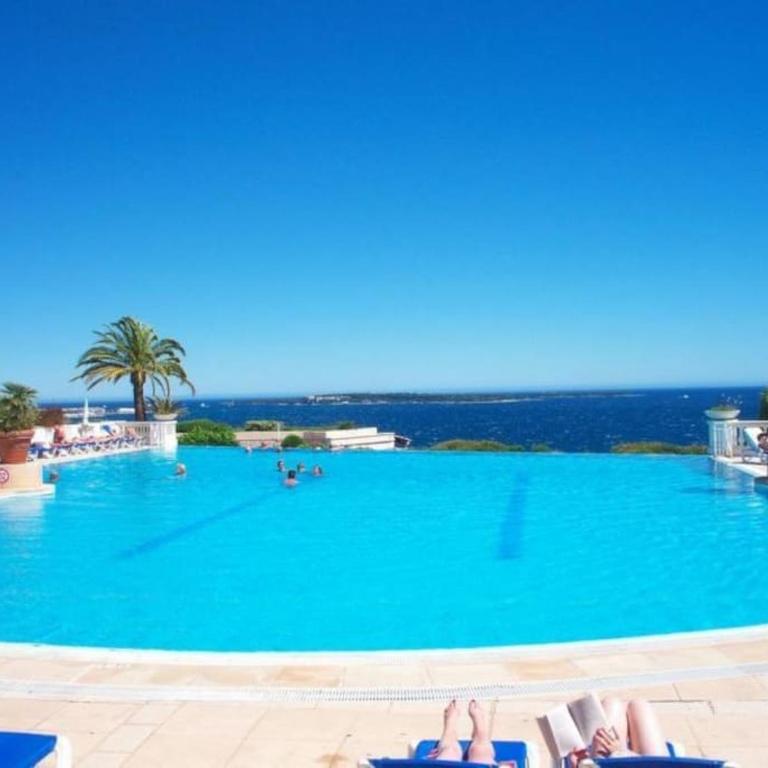 Vue Mer, Piscine de ouf Votre Oasis à Cannes - Appartement 1 Chambre - 1