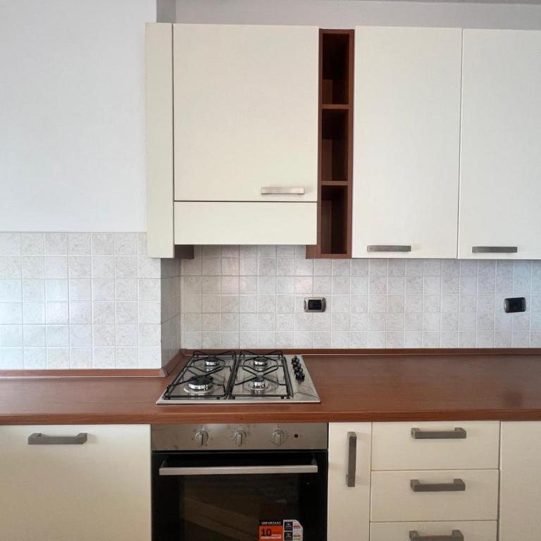 WELCOME RIVIERA-Primavera 1A- Vista mare- spazioso e comodo appartamento-2 bagni-wifi-aria condizionata in ogni stanza-garage a pagamento 15 euro al giorno - Appartamento con 2 Camere da Letto - 27