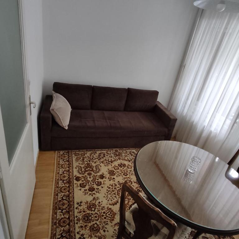 Apartment Park Corner Sarajevo Center Free Parking - One-Bedroom Apartment with Balcony - 8