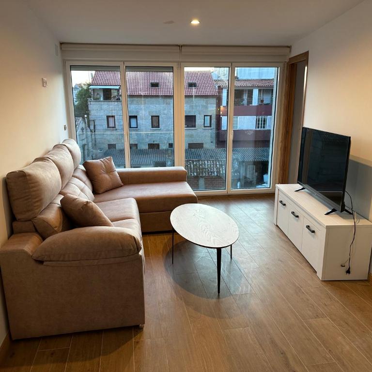 Apartamento en el puerto de O Grove - Two-Bedroom Standard Apartment - 2
