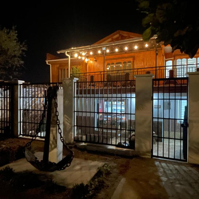 Hostal El Ancla - Double or Twin Room with Shared Bathroom - 1