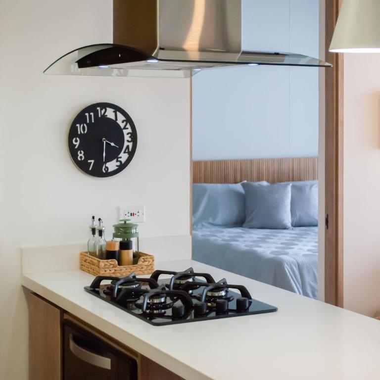 Altura y Confort en Envigado - Three-Bedroom Apartment - 10