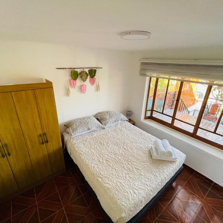 Hostal El Ancla - Double or Twin Room with Shared Bathroom - 5