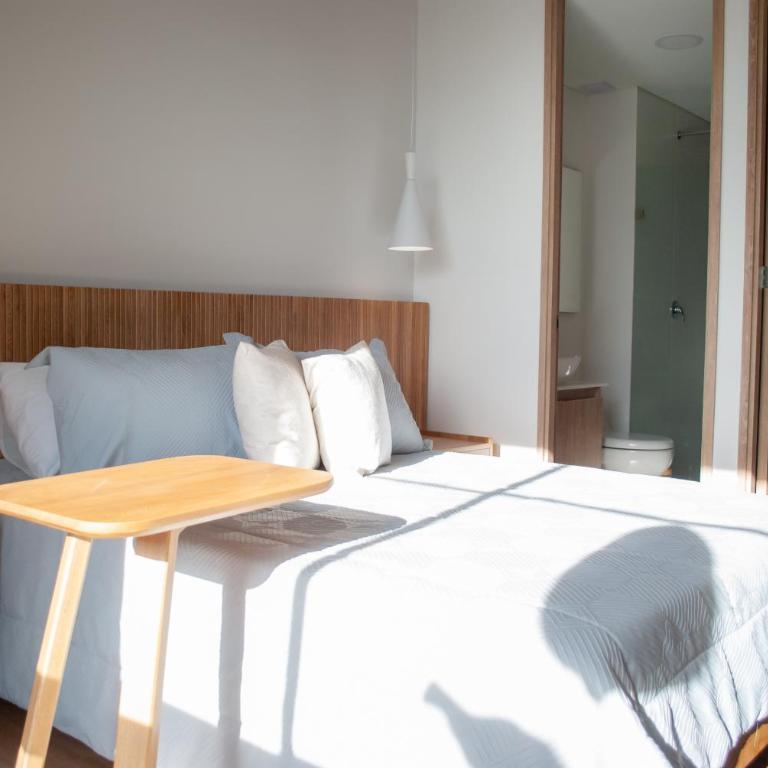 Altura y Confort en Envigado - Three-Bedroom Apartment - 21