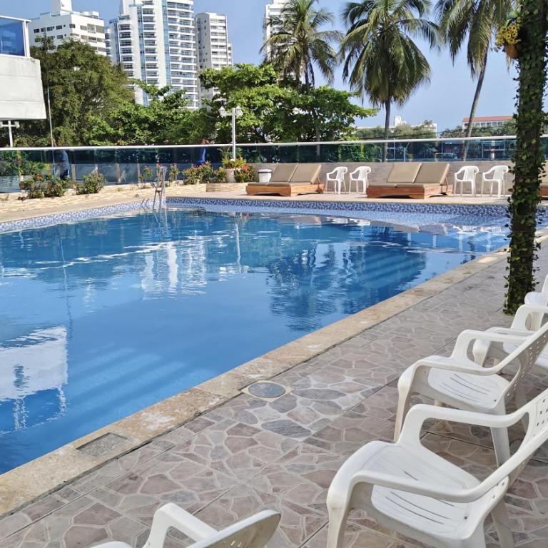Apartamento con vista al Laguito, Nuevo Conquistador - Apartamento de 2 dormitorios - 2