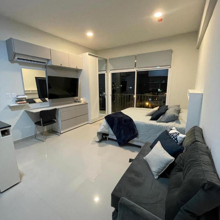 Monoambiente p3 personsas a pasos de Av Sta Teresa Asuncion, con balcon y Gran vista - One-Bedroom Apartment - 1