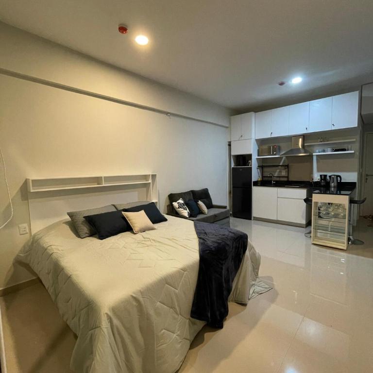 Monoambiente p3 personsas a pasos de Av Sta Teresa Asuncion, con balcon y Gran vista - One-Bedroom Apartment - 24