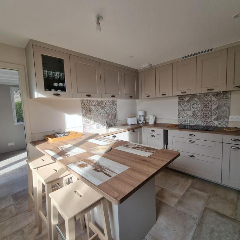 Maison rénovée 2023 proche plage, Arzon, 10 pers, jardin, wifi - FR-1-775-30 - Maison de Vacances - 4