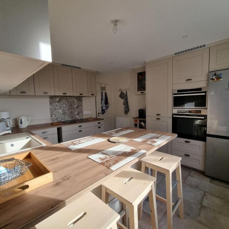 Maison rénovée 2023 proche plage, Arzon, 10 pers, jardin, wifi - FR-1-775-30 - Maison de Vacances - 9