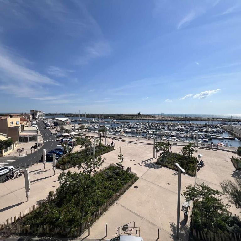 Studio cabine, vue port, 4 pers, à 100m de la plage - FR-1-701-95 - Studio - 1