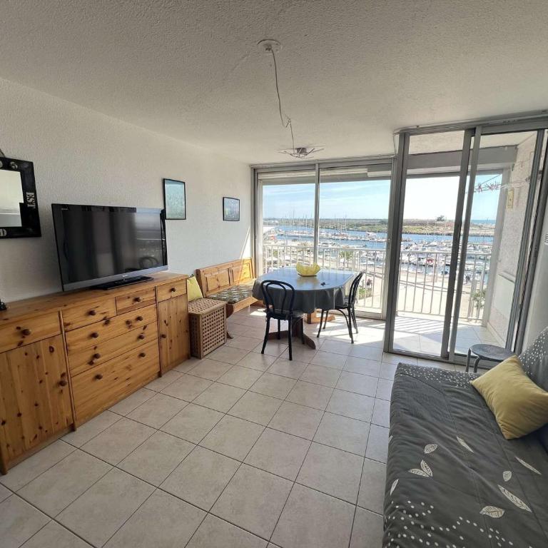 Studio cabine, vue port, 4 pers, à 100m de la plage - FR-1-701-95 - Studio - 6