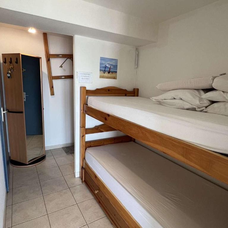 Studio cabine, vue port, 4 pers, à 100m de la plage - FR-1-701-95 - Studio - 10