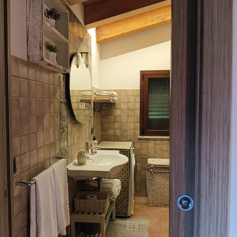 Villa Vesta - Appartamento con 1 Camera da Letto, Balcone e Vista Montagna - 13