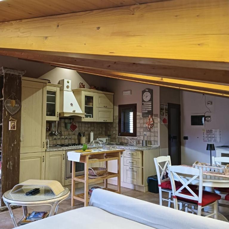 Villa Vesta - Appartamento con 1 Camera da Letto, Balcone e Vista Montagna - 7