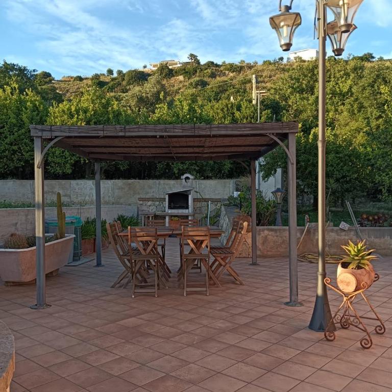 Villa Vesta - Appartamento con 1 Camera da Letto, Balcone e Vista Montagna - 4