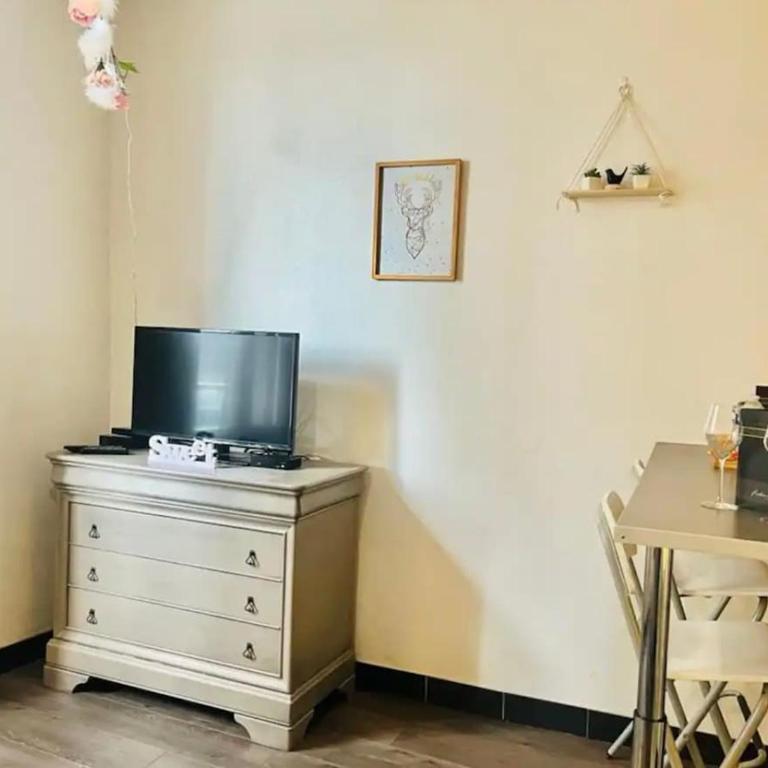 Coquebert studio confortable proche centre ville - Appartamento con 1 Camera da Letto - 7