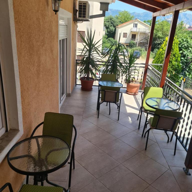 Sobe Nedović - Dvokrevetna Soba sa Zasebnim Krevetima i Zajedničkim Kupatilom - 7