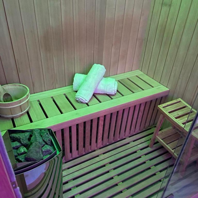 L'Aurore Love Room de prestige jacuzzi sauna piscine chauffée cuisine - Maison 1 Chambre - 9