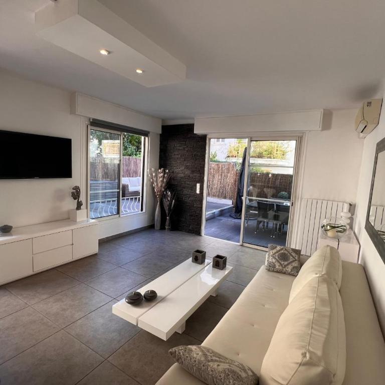 REF 1921 - Cannes - Apartment for rent - Appartement - 4