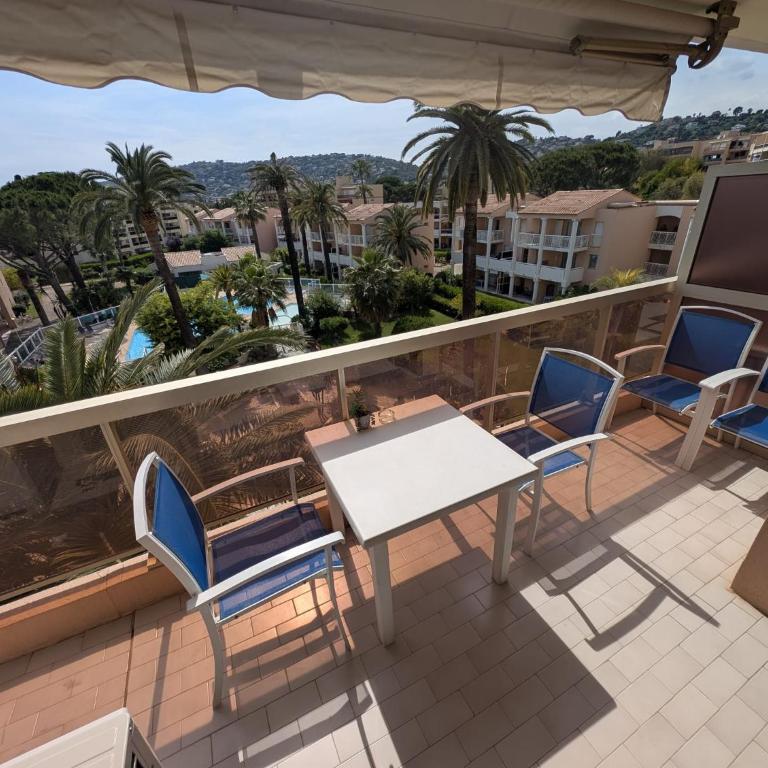Résidence de Vacances avec piscine & Transat, à 2 minutes de la mer -Bât n7 - 2 appartements côte à côte terrasse communicante selon les disponibilités - Appartement 1 Chambre - 10