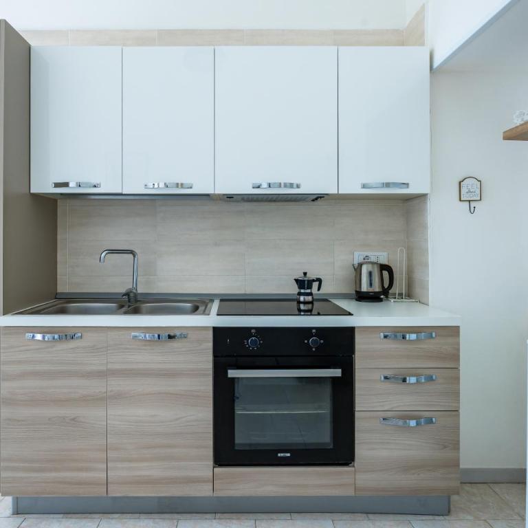 Urban Base Garibaldi by NapoliApartments - Two-Bedroom Apartment - 9