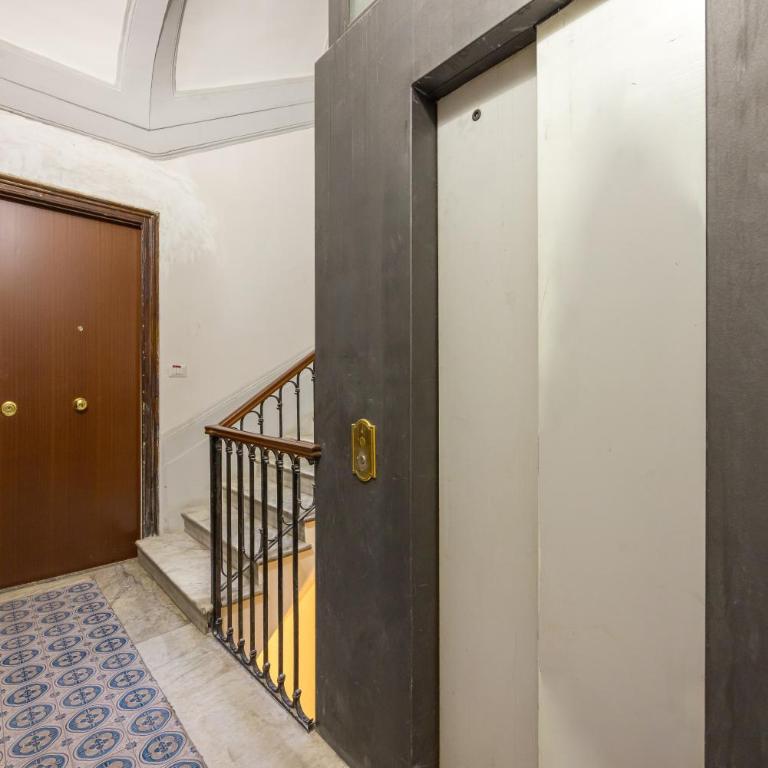 Urban Base Garibaldi by NapoliApartments - Two-Bedroom Apartment - 16