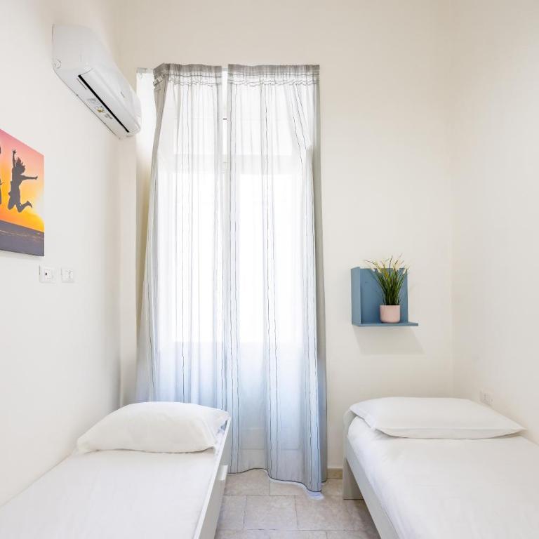 Urban Base Garibaldi by NapoliApartments - Two-Bedroom Apartment - 27