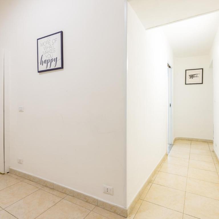 Urban Base Garibaldi by NapoliApartments - Two-Bedroom Apartment - 29