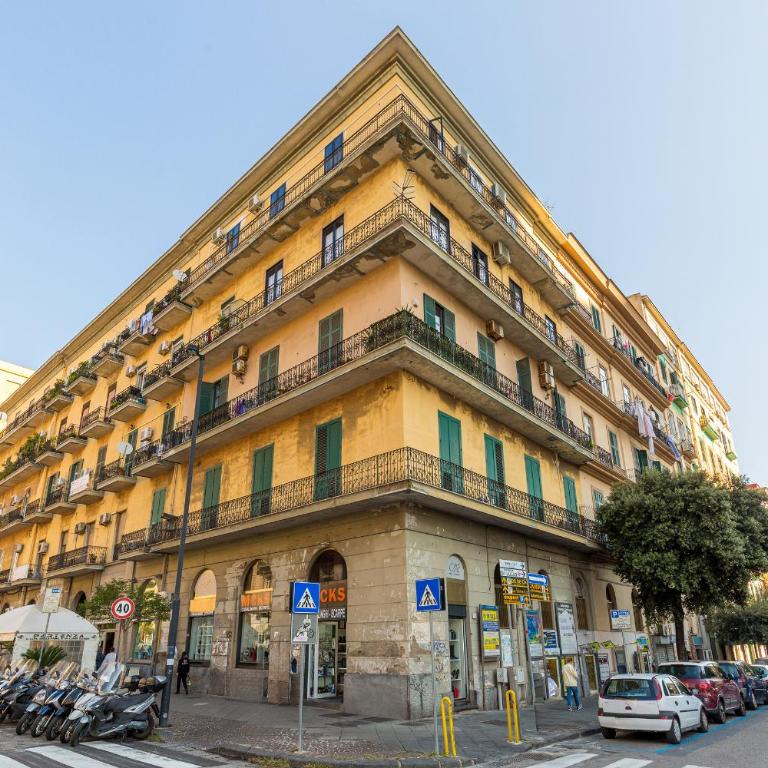 Urban Base Garibaldi by NapoliApartments - Two-Bedroom Apartment - 33
