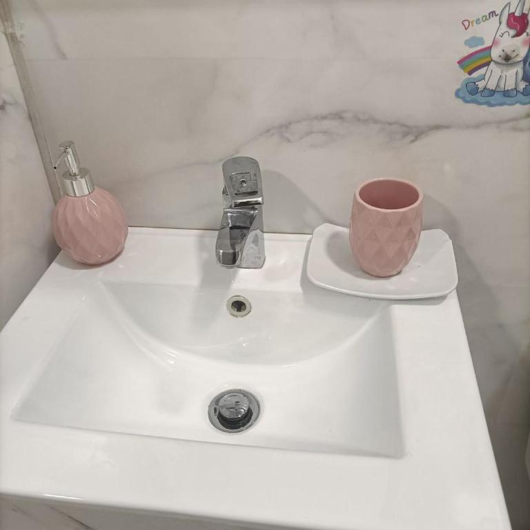 Los Tilos Apartments - Two-Bedroom Apartment - 20