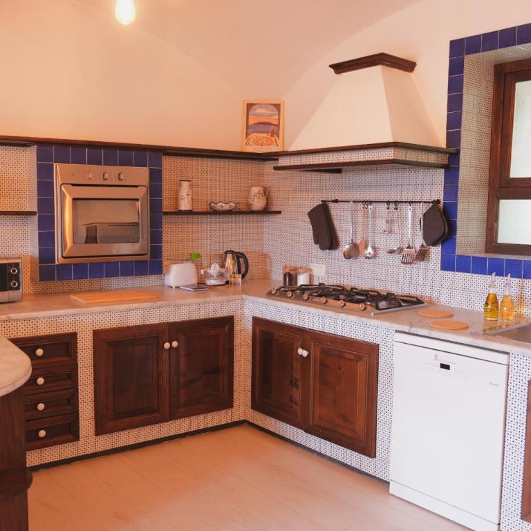 New Home Wisteria - Jacuzzi exclusive use - Three-Bedroom Vacation Home - 15