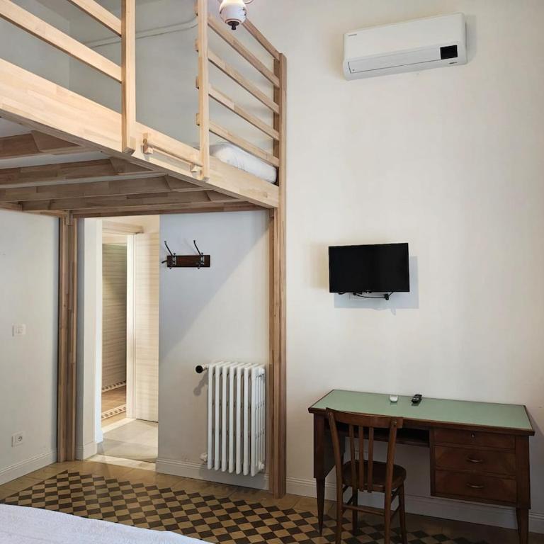 Casa Carolina - Two-Bedroom Deluxe Apartment - 18