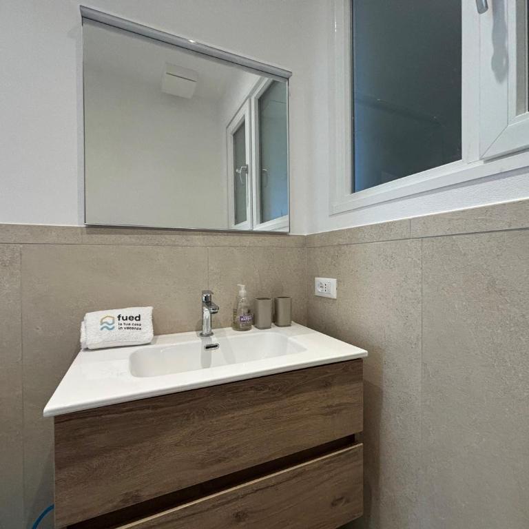 CN018 - Cesenatico, elegante quadrilocale fronte mare con posto auto - Appartamento con 3 Camere da Letto - 39